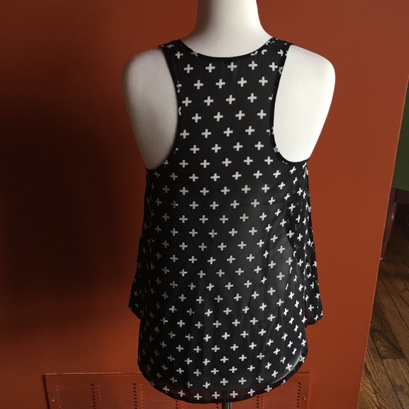 Scoop Neck➕Tank, Size M - Picture 4 of 6